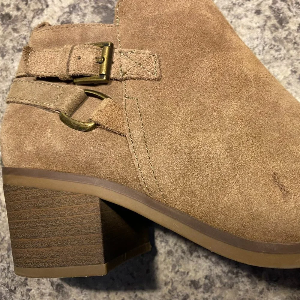 SONOMA WOMEN'S SUEDE BOOTS SIZE 6.5 - Picture 2 of 5